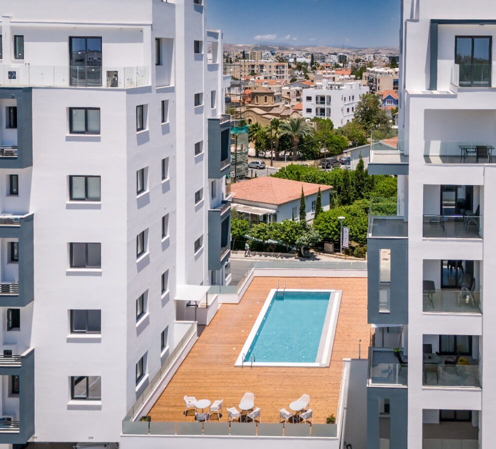 larvella estia luxury suites